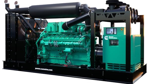 Cummins C1000N6B natural-gas generator set with radiator and integrated controls